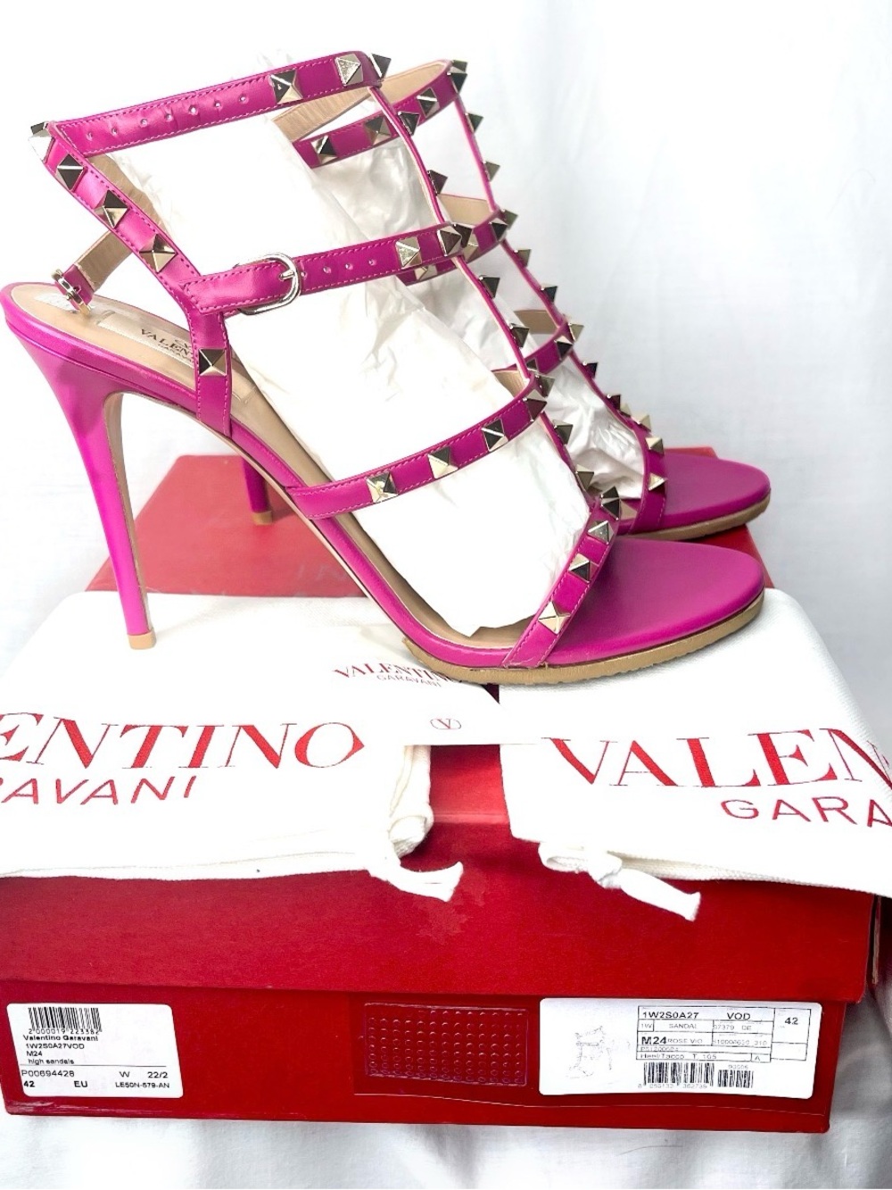 Valentino Garavani Rockstud Fuchsia Heels | Size 42 | Box + Dust Bags